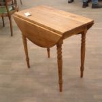 301 1125 DROP-LEAF TABLE